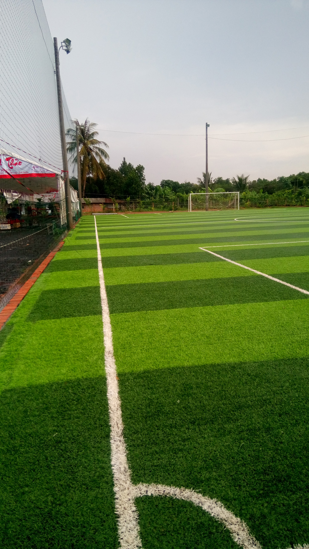 Thi công lắp đặt sân bóng đá tại trà vinh